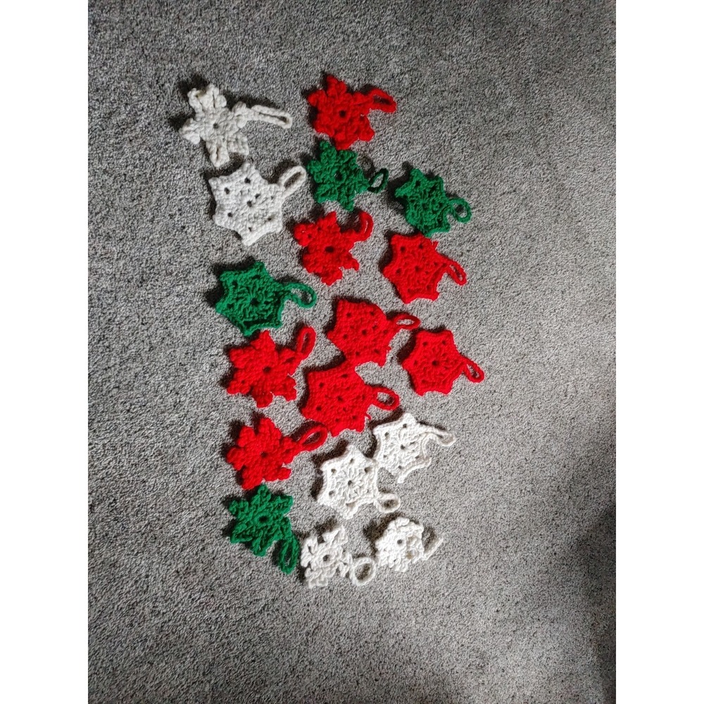 Vintage Handmade Crochet Christmas Snowflake Ornaments. Lot 18 Red White Green